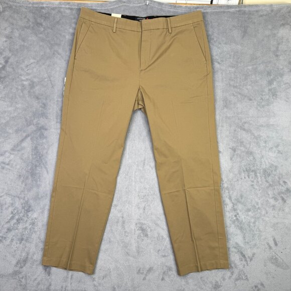 Dockers Pants City Tech Trousers Mens 38x30 Khaki Tan Straight Fit Stretch NWT - Picture 4 of 14